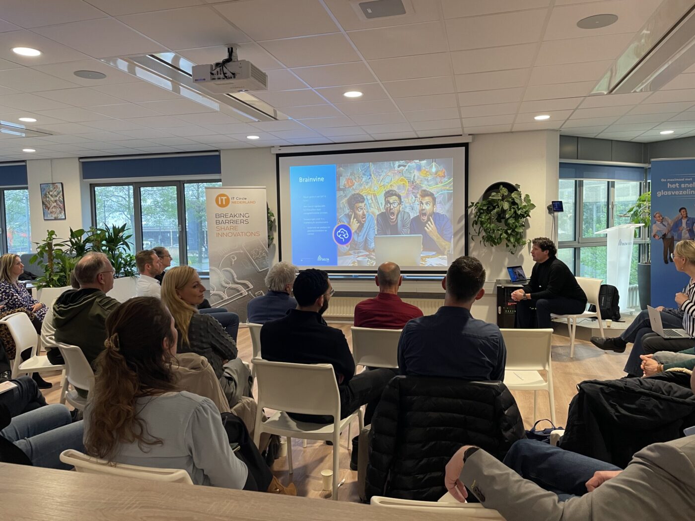 Foto van de IT Circle sessie "De toekomst van werk: GenAI in de bedrijfsvoering"